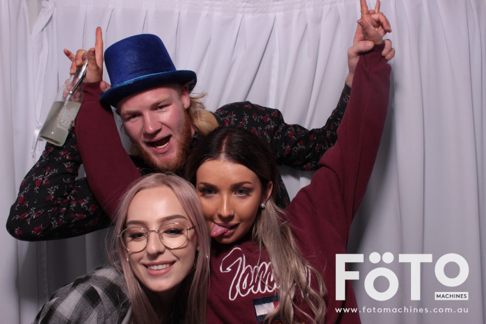 Billy's 21st | View more photos from the event at gallery.fotomachines.com.au/u/FOTOMachines/Billys-21st